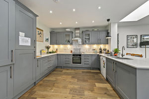 Kitchen- click for photo gallery